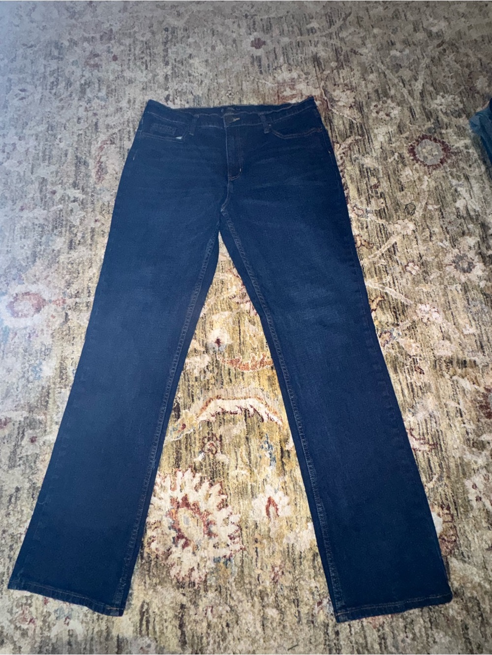 Classic Dark Blue Straight-Leg Men’s Jeans